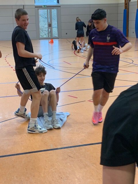 Erfolgreiche Winter-Challenge: Spiel, Spaß und Zusammenhalt